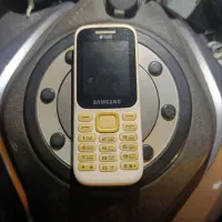گوشی سامسونگ دکمه ای