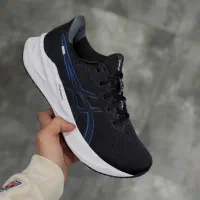 اسیکس مدل  Kayano30  و Versablast4