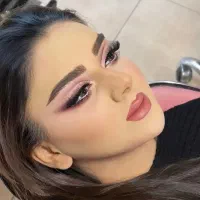 خدمات میکاپ در سالن نایس ( ولایت)  با قیمتی مناسب