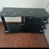 میز شیشه ای تلویزیون