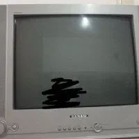 تلویزیون همراه با میز