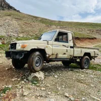 تویوتا لندکروز ۴۵۰۰