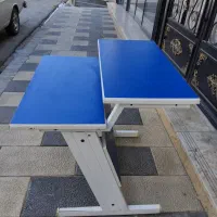 میز تحریر و کامپیوتر