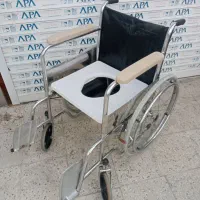 ویلچر  حمام توالت و بیرون بر خارجی مشابه نو