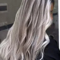 یک نفر  برای بالیاژ مو