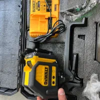 دیوالت نور قرمز و ابزار ویوارکس