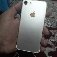 گوشی ایفون ۷