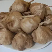 سیر سیاه همدان