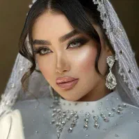 خدمات شینیون و میکاپ