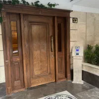 ۱۵۰متر/۳خواب/طبقه اول/پارکینگ/بر گلبرگ