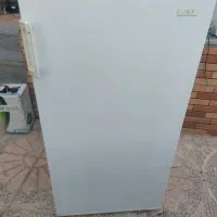 یخچال هشت فوت آزمایش