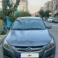 جک j5اتوماتیک