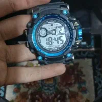 ساعت دیجیتال زد اب و گرد غبار