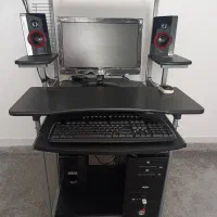 میز کامپیوتر