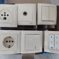 کلید و پریز ایران الکتریک در حد نو