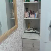 اینه و کشو جا ارایش