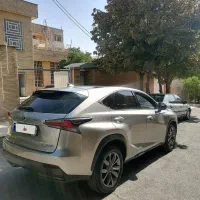 لکسوس nx300