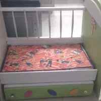 تخت بچه و کریر