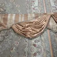 کتیبه به همراه دو تا دالبور دو طرفش