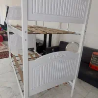 تخت دو طبقه