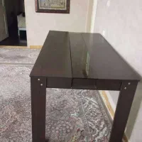 میز ناهارخوری بدون صندلی