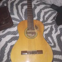 دو عدد گیتار خوش صدا