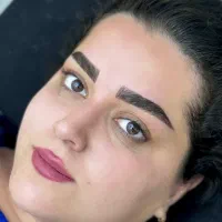 نیازمند مدل میکروبلیدینگ ابرو