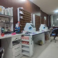 منشی و دستیار لابراتوار شنوایی