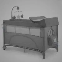 تخت کنار مادر