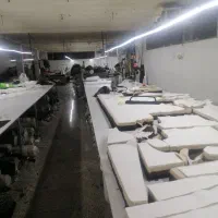 چرخکار ماهر و نیمه ماهر وسط کار، قیچی زن