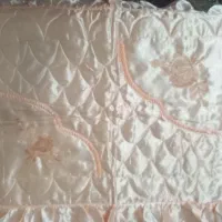 رو تختی با دو تا رو متکایی