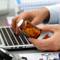 استخدام تکنسین داروخانه به همراه آموزش|استخدام درمانی، زیبایی، بهداشتی|قم, زنبیل آباد|دیوار