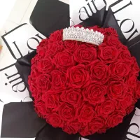 دسته گل و باکس با کیفیت ویژه سوپرایز عزیزانمان