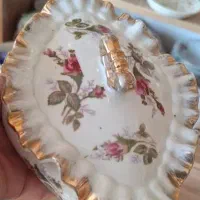 شکلات خوری گل سرخی لب چین قدیمی