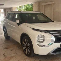 میتسوبیشی اوتلندر 2026