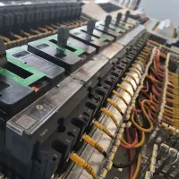 برق کار صنعتی و مسکونی، مونتاژتعمیرعیب یابیتابلو