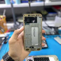 خرید و فروش گوشی های نیاز به تعمیر