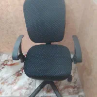 صندلی گردان اداری