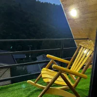 اجاره کلبه سویسی تراس دار ویو جنگلی ماسال|اجارهٔ کوتاه‌مدت ویلا و باغ|رشت, منظریه|دیوار