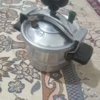 زود پز حاتم