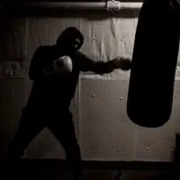 آموزش بوکس (کیک بوکس و دفاع شخصی)