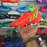 کفش فوتبال چمنی