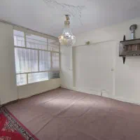 آپارتمان ۱۴۸ متری همایونشهر جنوبی طبقه اول