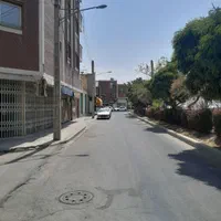 آپارتمان ۳طبقه واقع در هشت بهشت