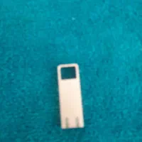 فلش  32  گیگ|قطعات و لوازم جانبی رایانه|گلبهار, شهر جدید گلبهار|دیوار