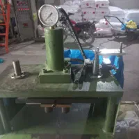 یک دستگاه پانچ نایلگس|ماشین‌آلات صنعتی|چهارباغ, |دیوار