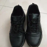 کتانی Kinefix سایز۴۲ درحدنو