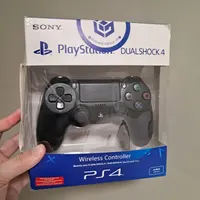 دسته ps4 در حد نو و سالم