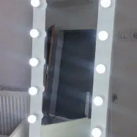 آینه قدی چراغ دار مزونی