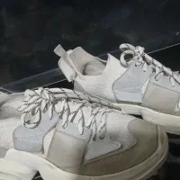 کفش کتونی سایز ۳۸